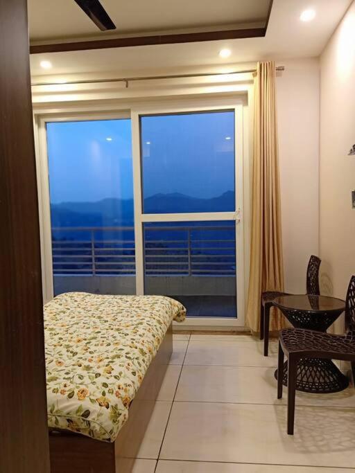 Villa Pine Peak Kasauli Exterior foto