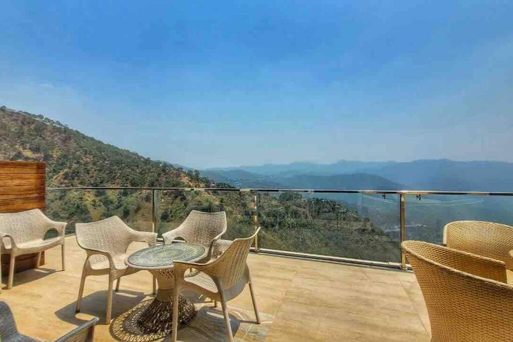 Villa Pine Peak Kasauli Exterior foto